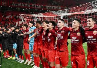 伤病(bìng)阴影下的(de)亚冠强强對(duì)话