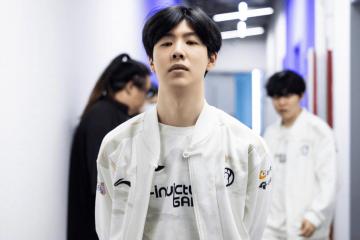 炫神因辱骂theshy，二路(lù)解(jiě)说权限被收回，还被粉丝投诉到全国扫黑办