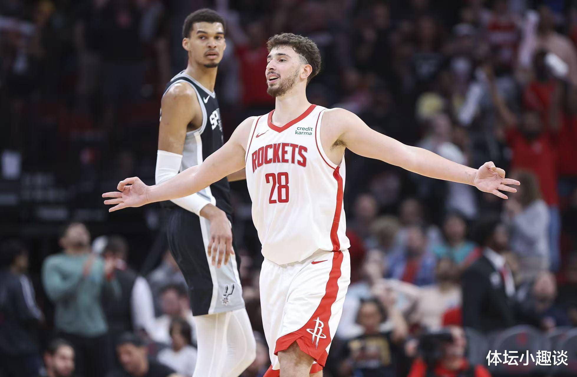 申京以49%票率领跑MVP,官方晒六项纪录数据,幕后英雄身份被认可