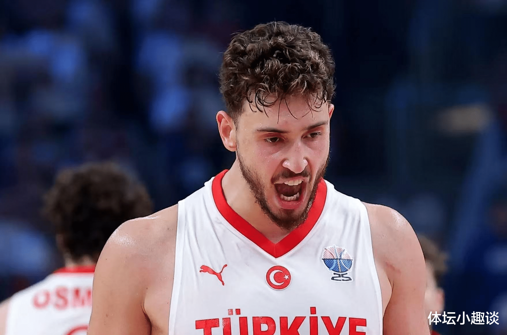 申京以49%票率领跑MVP,官方晒六项纪录数据,幕后英雄身份被认可