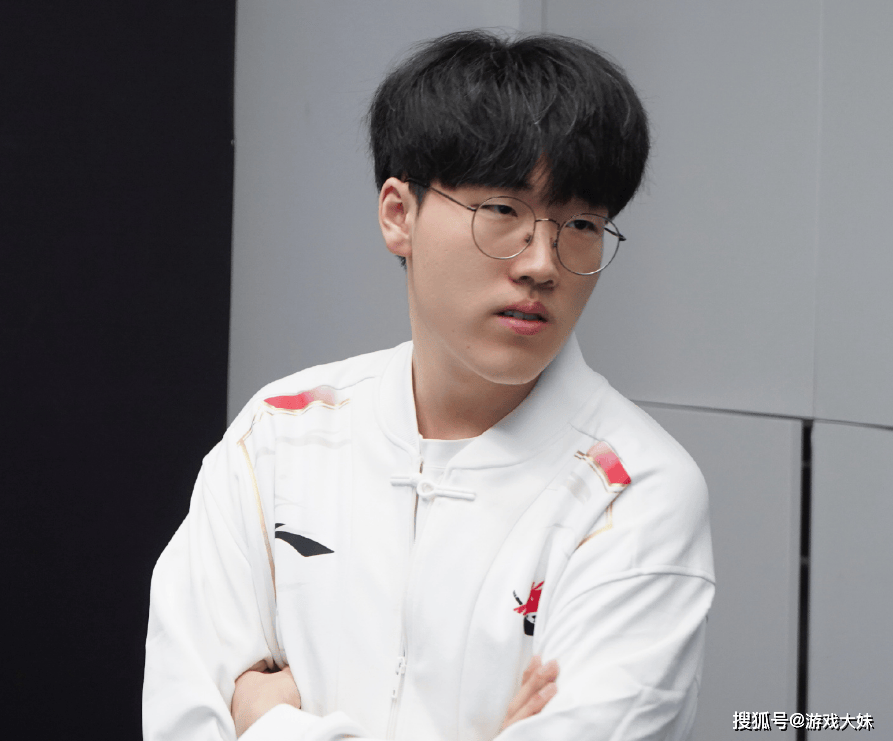 AL韩援辅助采访直言LCK会夺冠,被网友围攻,战队经理回应此事