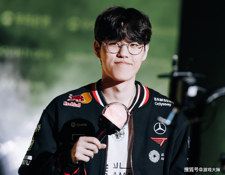 LOL社区发起投票，有史以来谁最被低估？前十名里只有一位LPL选手