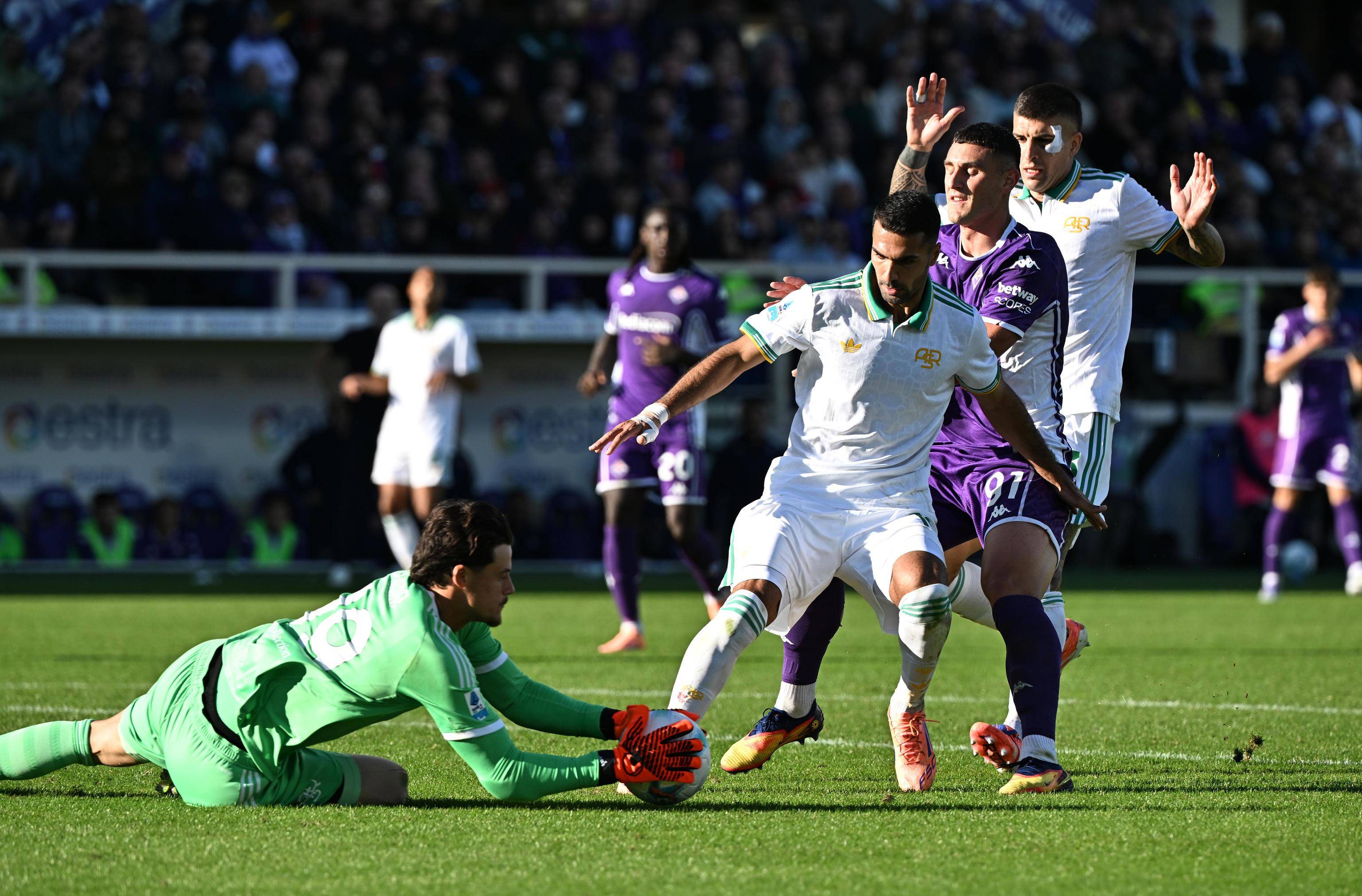 罗马+那不勒(lēi)斯(sī)均上演逆轉(zhuǎn)好(hǎo)戏，两隊(duì)同(tóng)分(fēn)，排(pái)名包(bāo)揽前二(èr)